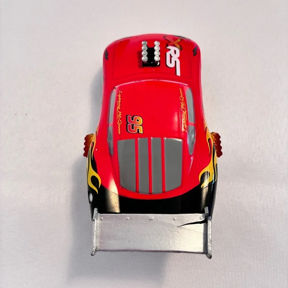 Disney Pixar Cars Pull-N-Race Diecast Lightning McQueen Brick Yardly Toy Cars